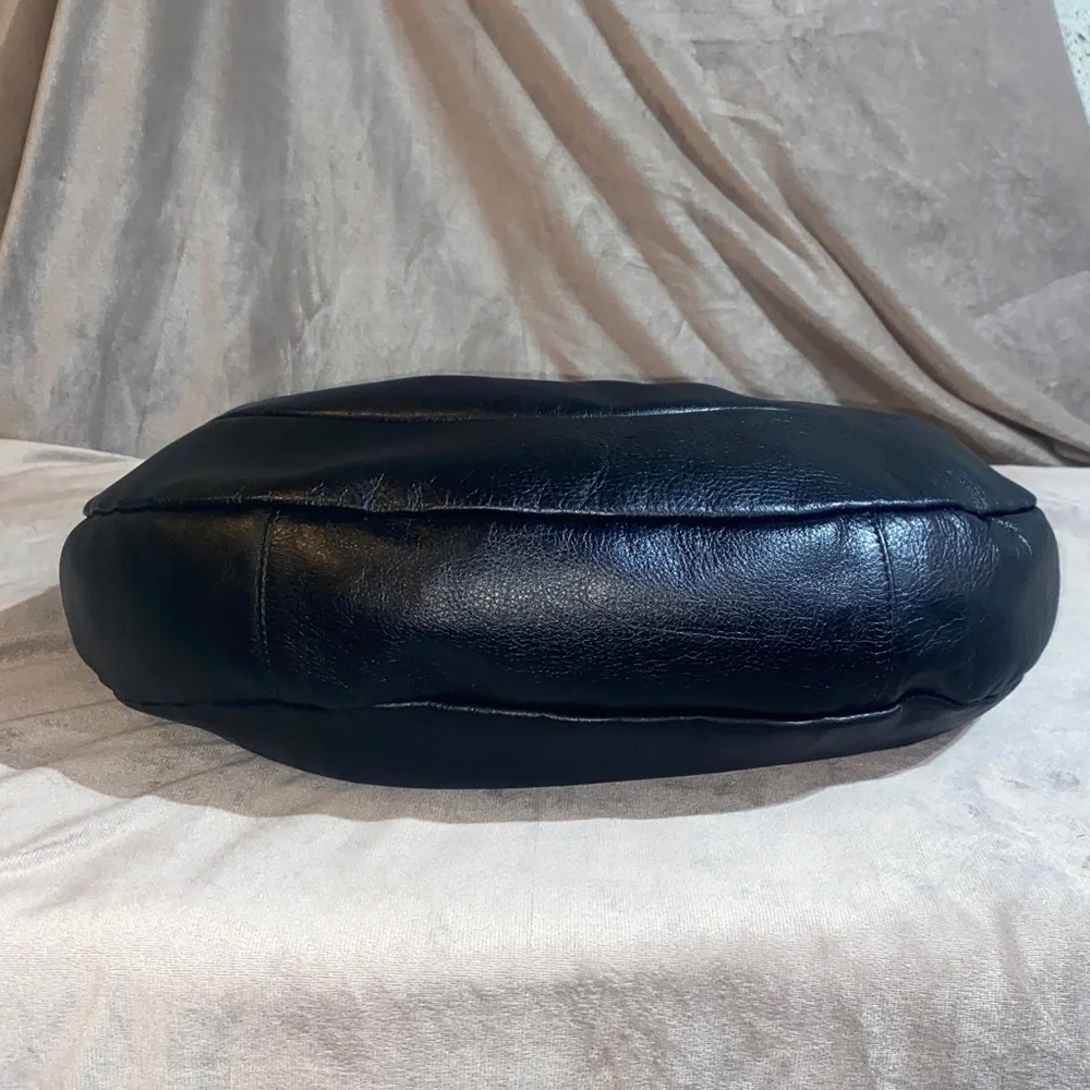 CUIR VERITABLE ITALIAN  Elegant Black Leather Hobo Shoulder Bag